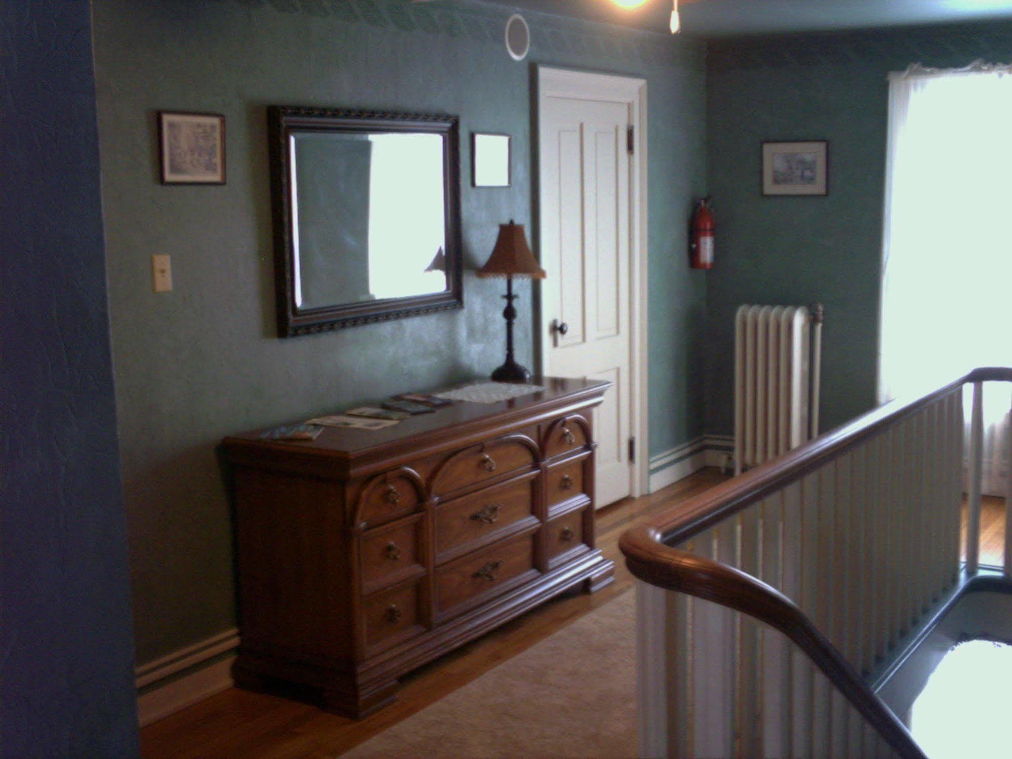 Four Creeks Bed & Breakfast Girard Δωμάτιο φωτογραφία